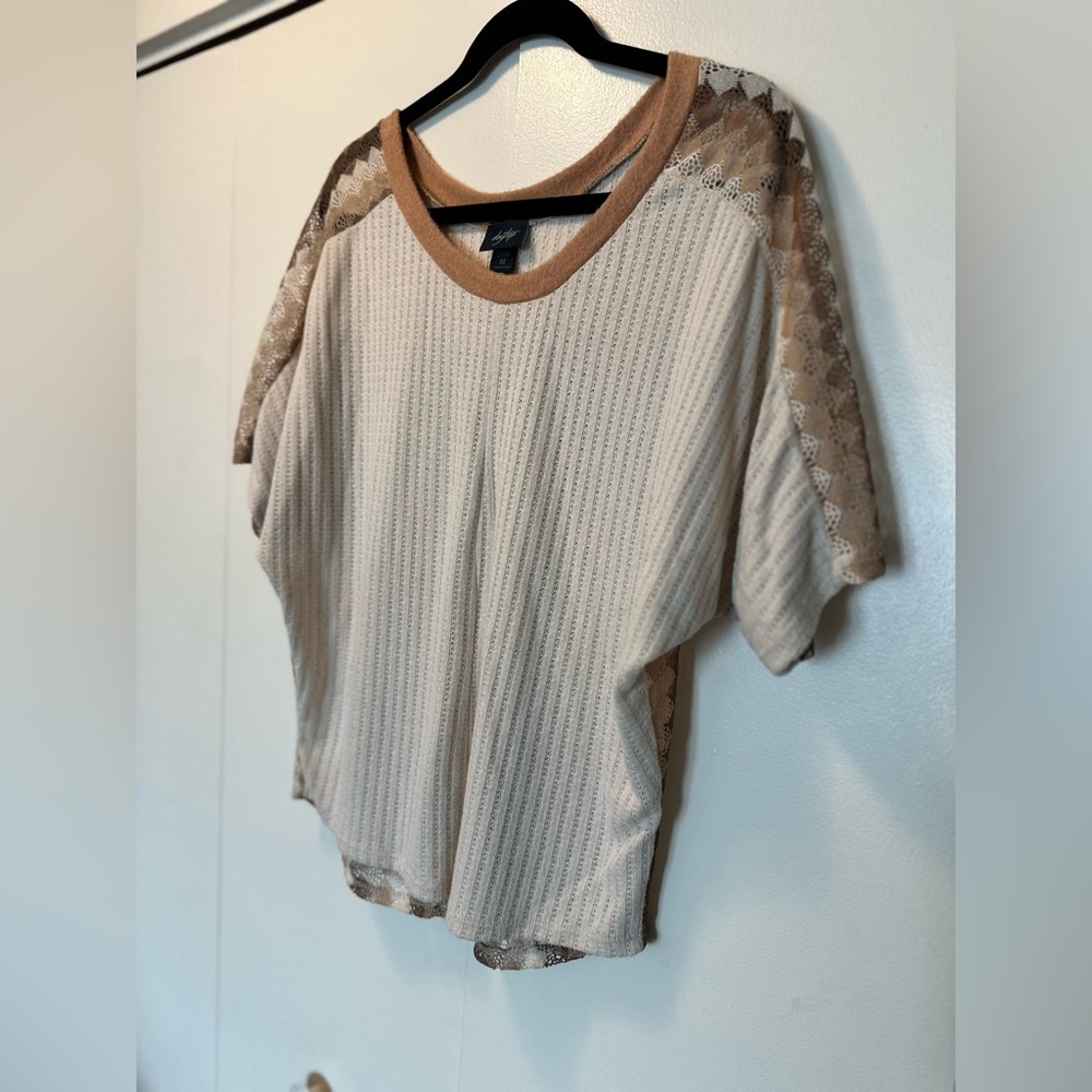 Day trip short sleeve tee